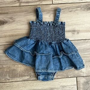 Adorable ruched baby girl denim dress 3-6mo